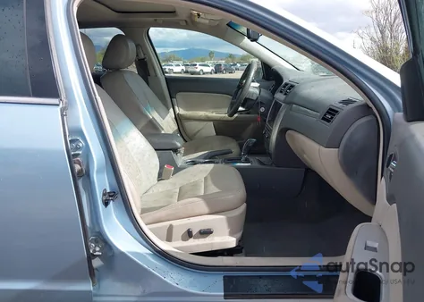 2011 Ford Fusion Hybrid from USA, damaged, VIN 3FADP0L39BR247917